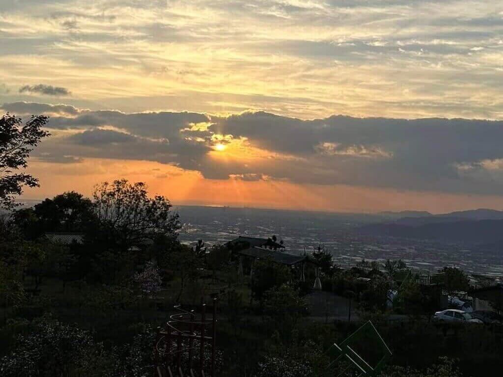 雲端紅土咖啡露營